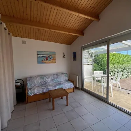 Maison De 500 M De La בית נופש